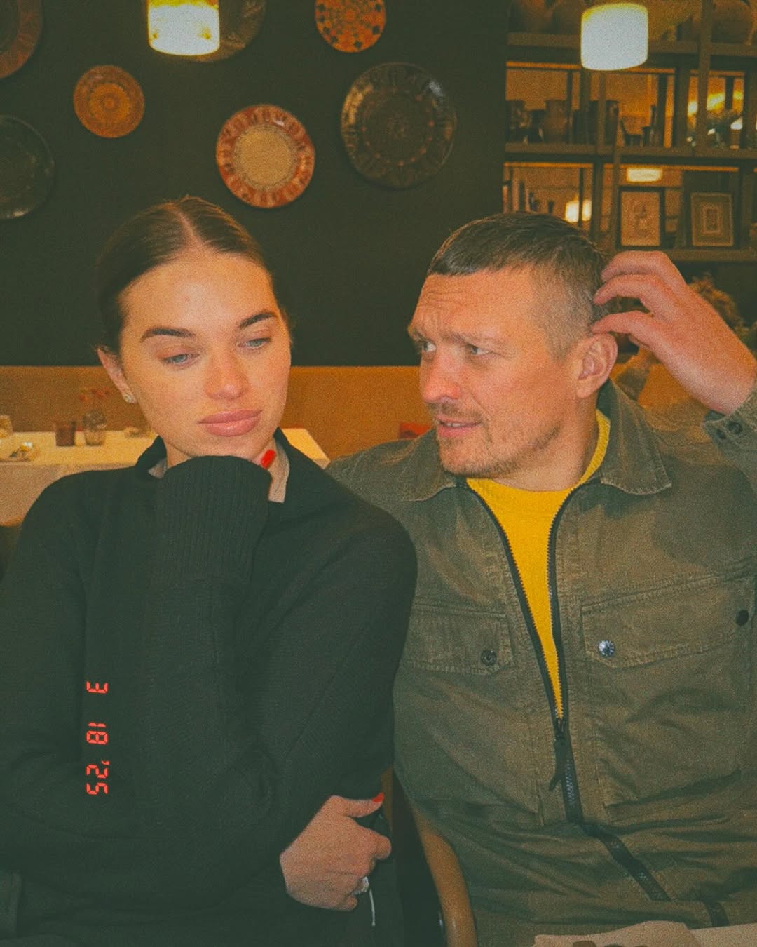 Дружина Усика замилувала новими фото з боксером