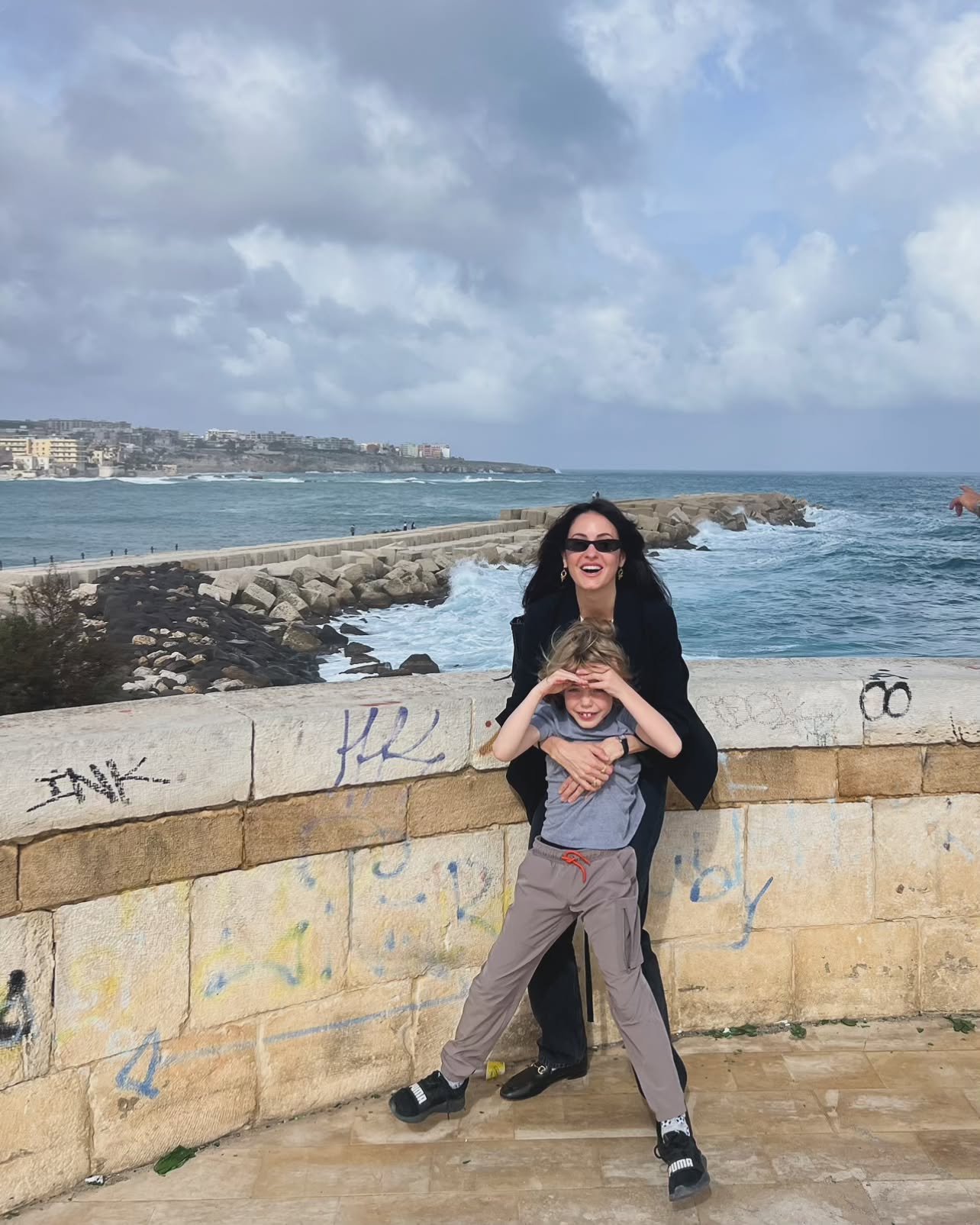 От восьми и больше: топ-5 звезд с наибольшим количеством детей