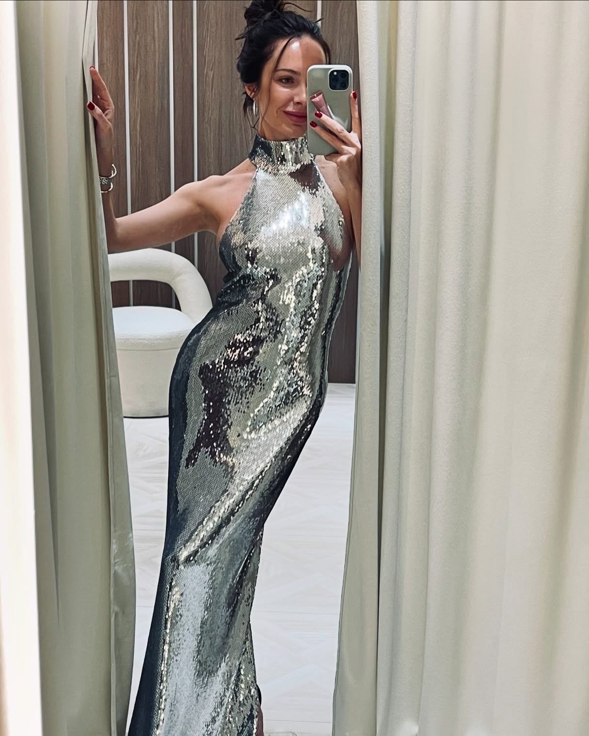 В чем блистать на Рождество и Новый год: Кароль, Ризатдинова, Ребрик и жена Павлика показали праздничные образы