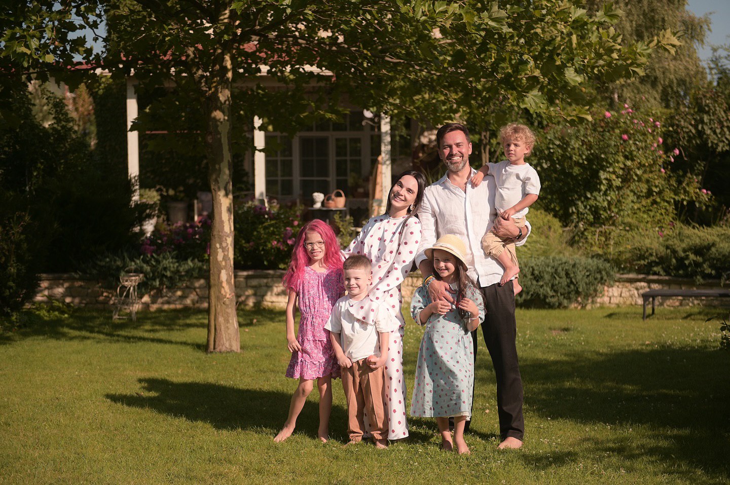 Зимняя сказка в середине ноября. Инна Мирошниченко умилила семейным видео с детьми