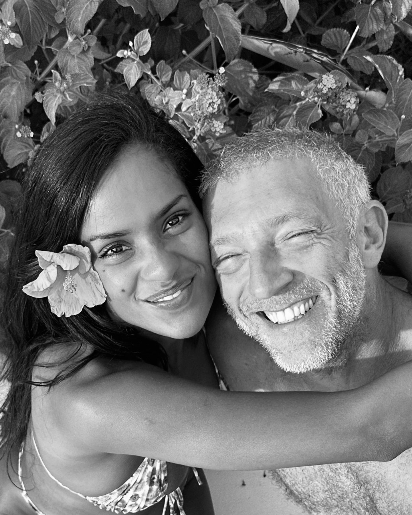 Дівчина Венсана Касселя показала перші фото новонародженого сина