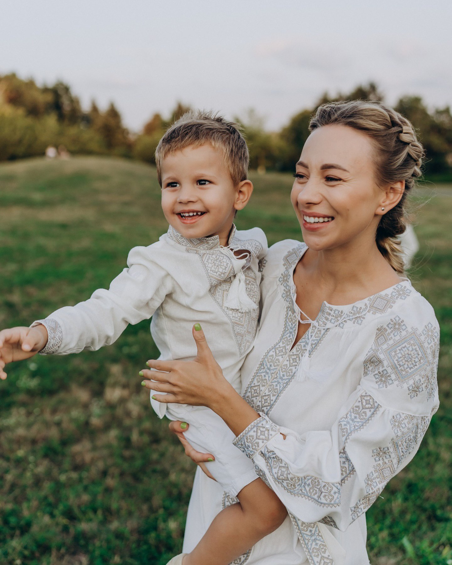 Дружина Віктора Павліка різко відповіла на закиди хейтерів, що її "дитина - інвалід"