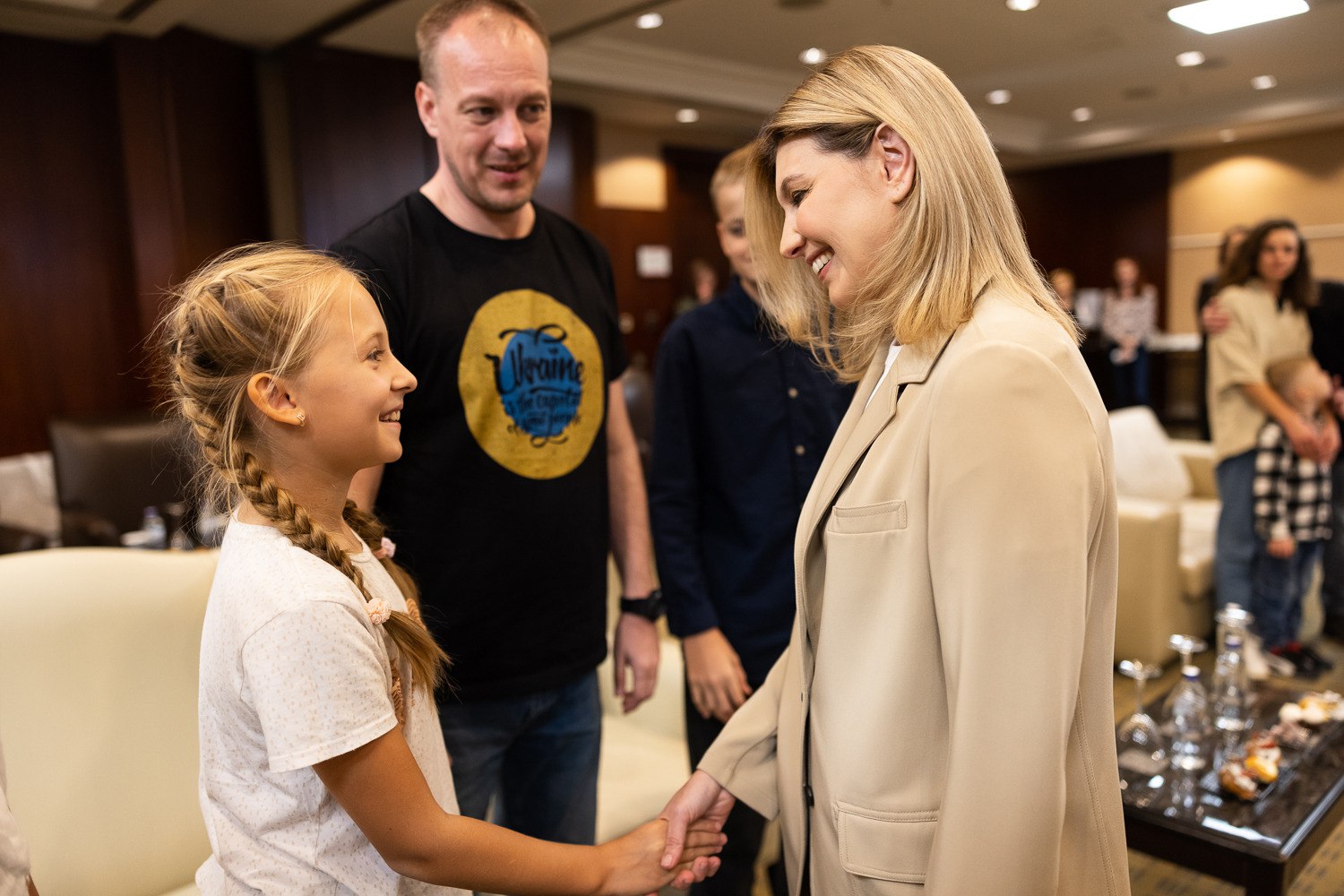 Командири "Азов" зустрілися з рідними у Туреччині: неймовірно зворушливі фото та відео