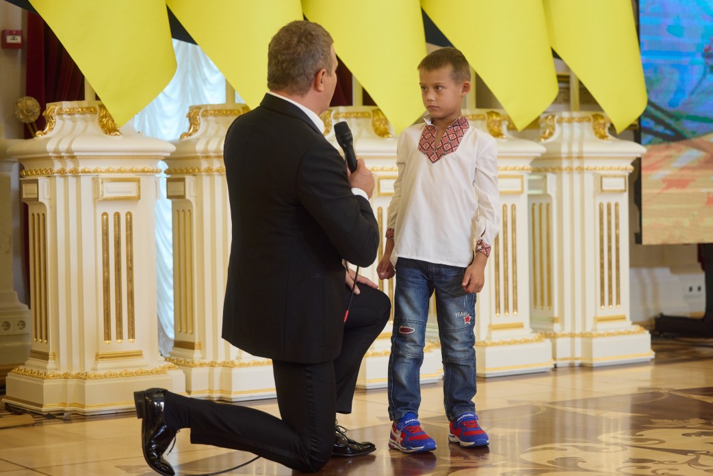 В Мариинском дворце наградили детей-спасателей, которые приближают победу: подвиги юных героев