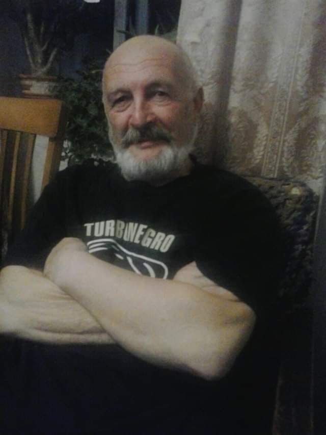 Помер відомий український поет, яким захоплювалися всі