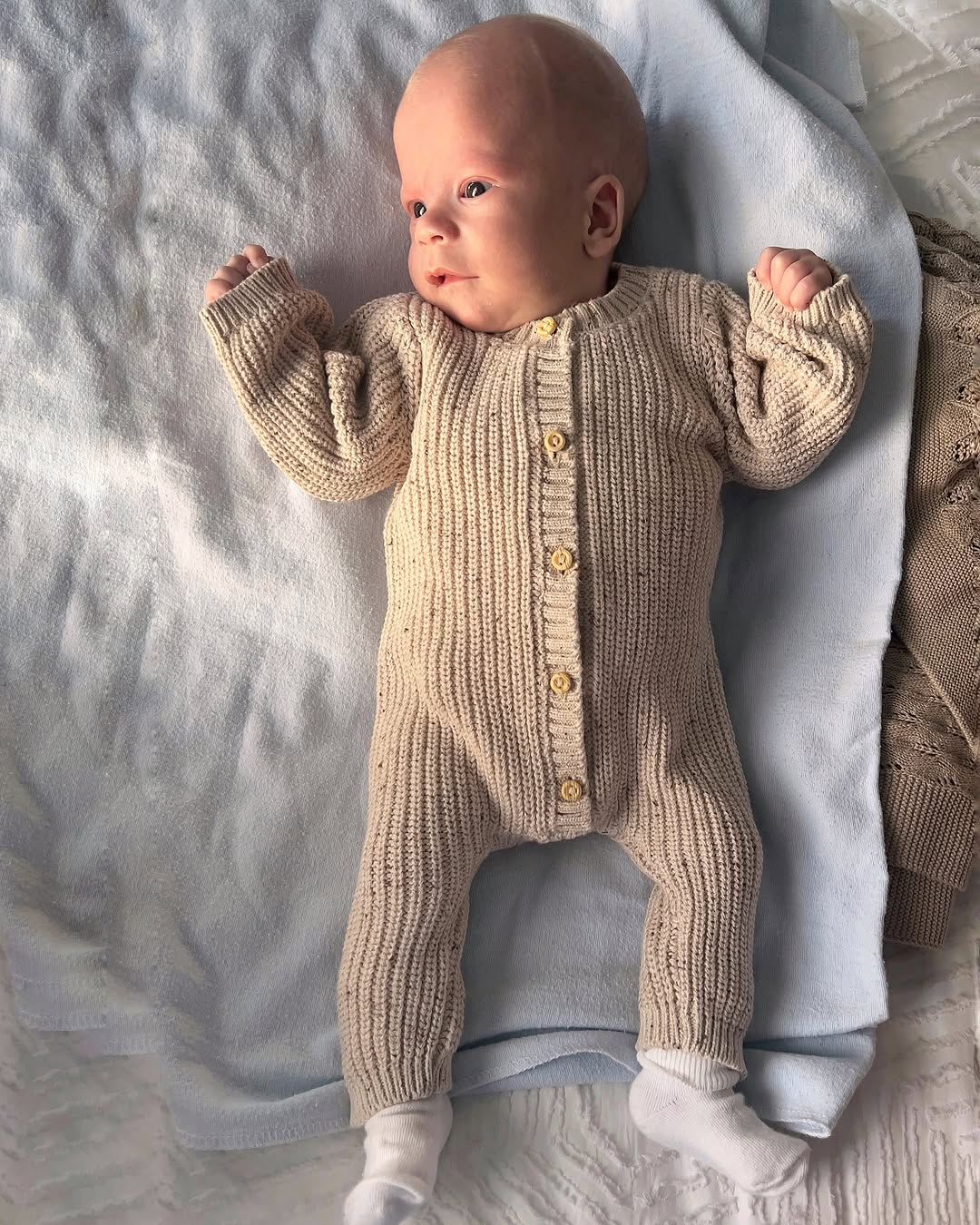 Звезда "Холостяка" умилила видео с новорожденным сыном, который заметно подрос