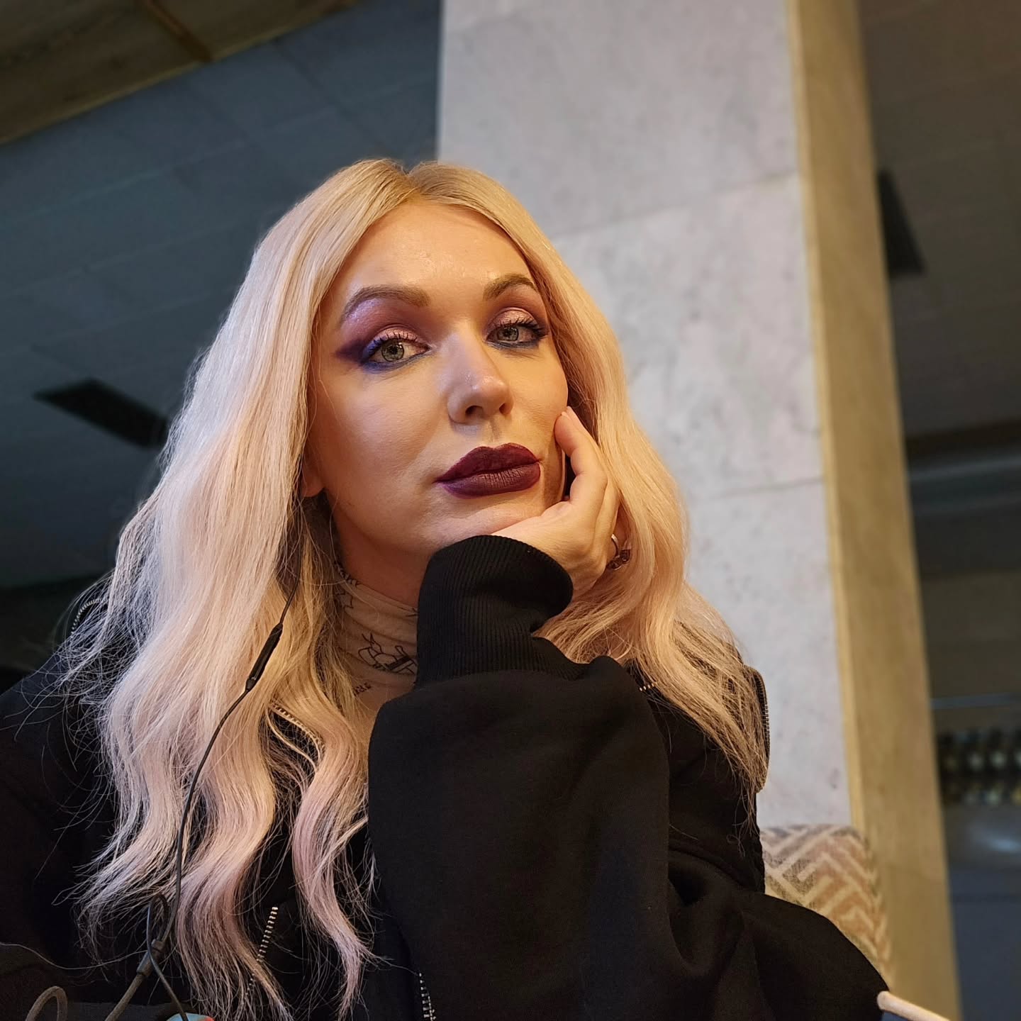 46-річна блогерка Монро показала ідеальне обличчя без макіяжу: як вона виглядає