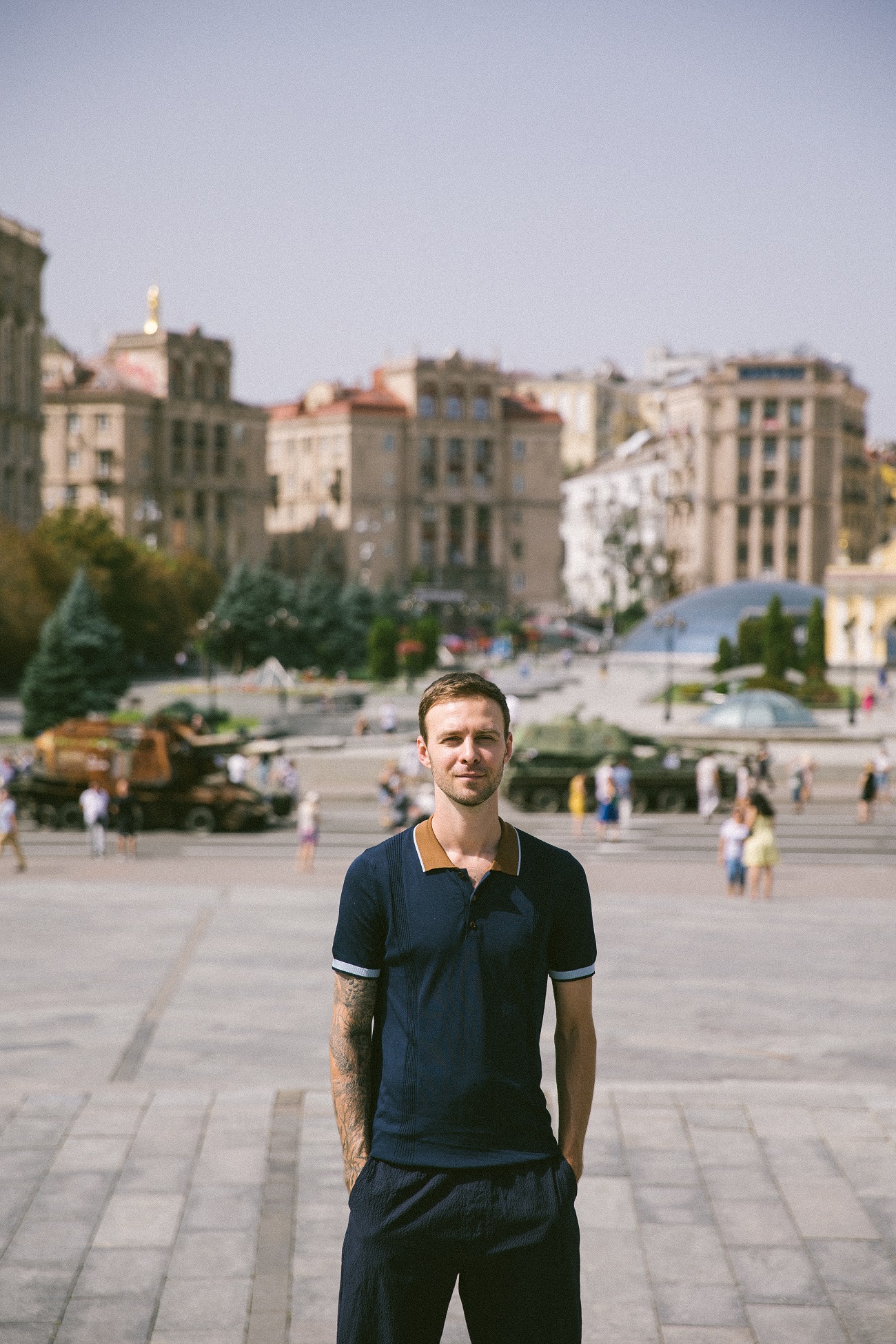 Макс Барских показал трогательное видео из своей школы в Херсоне