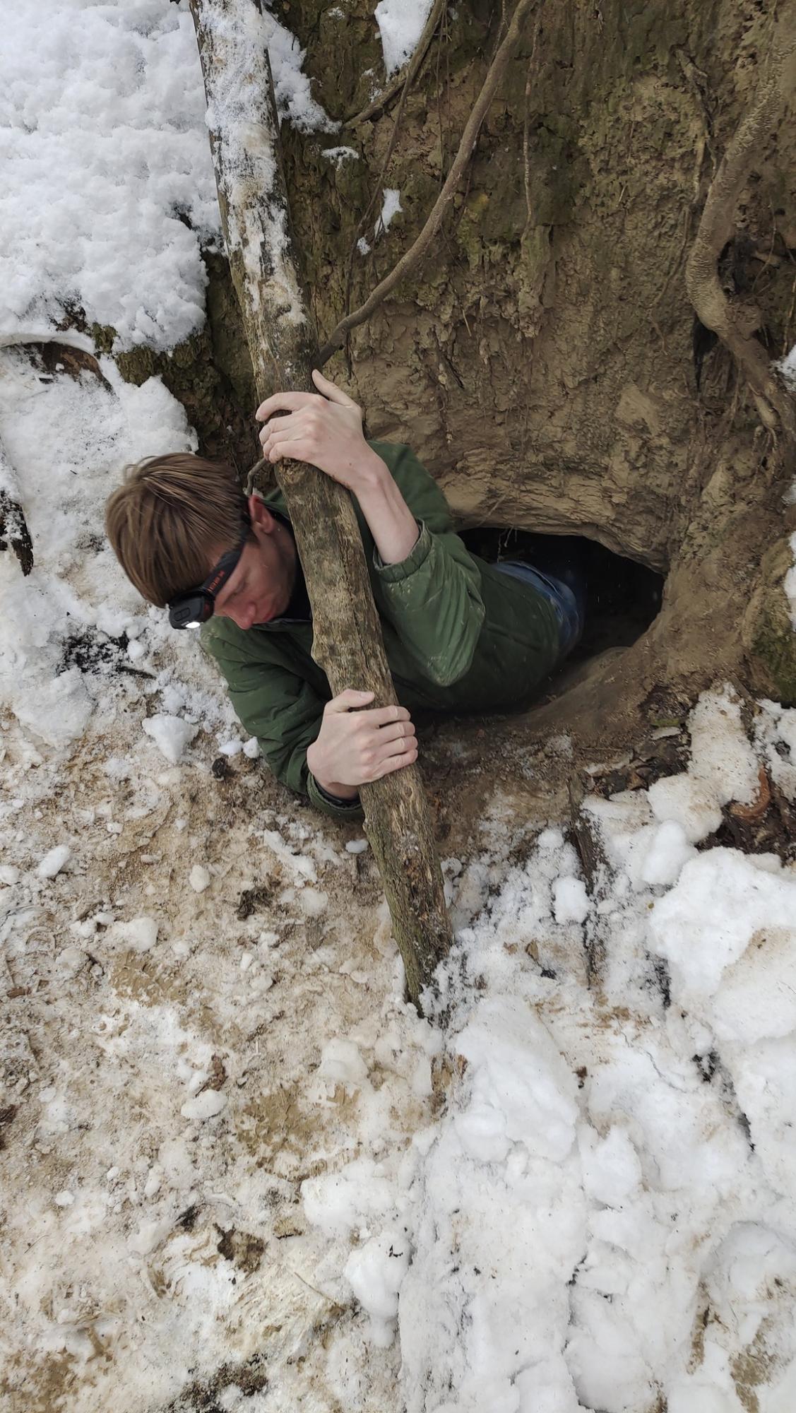 В Киеве нашли пещеры дохристианского периода: захватывающие фото
