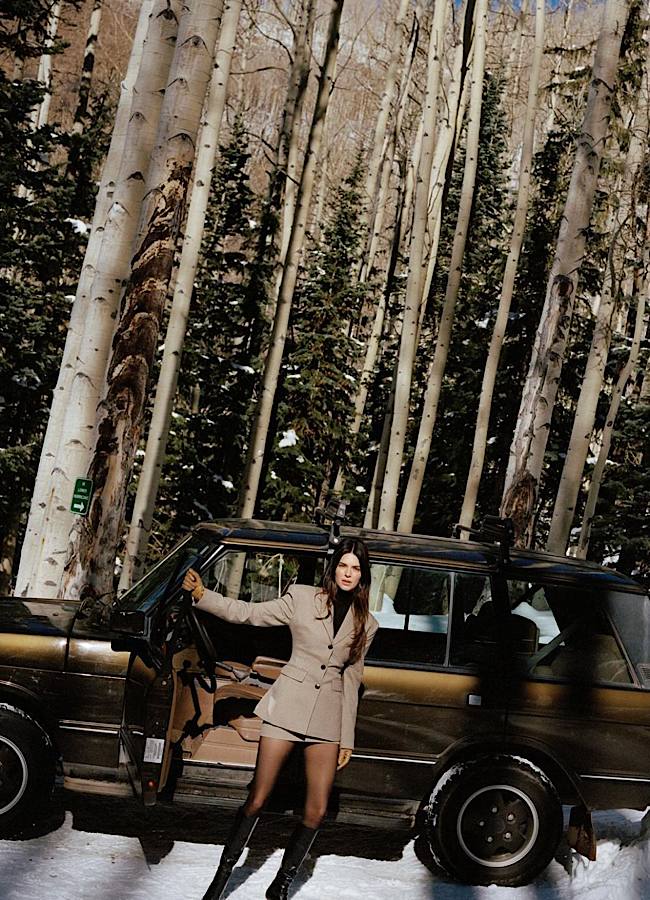 Кендалл Дженнер стала лицом известного бренда и показала атмосферные фото