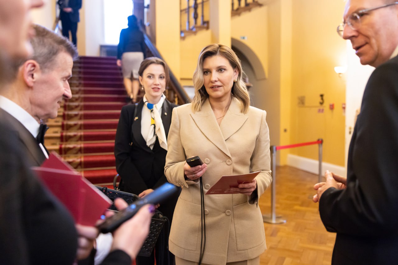 Ждала предложения 8 лет. Интересные факты об Елене Зеленской, которые вас удивят