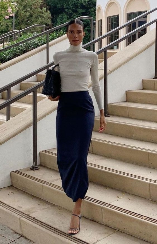 Стилістка пояснила, як можна носити спідницю-олівець (фото)