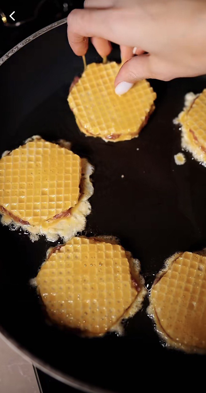 Готовятся быстро и без теста: рецепт вкусных беляшей, которые понравятся всем