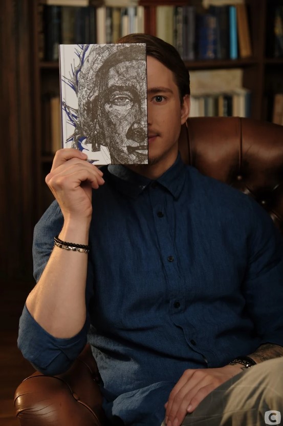 Танцював без ніг і написав книгу: 7 фактів про "Холостяка" Терена, який шукає кохання на реаліті