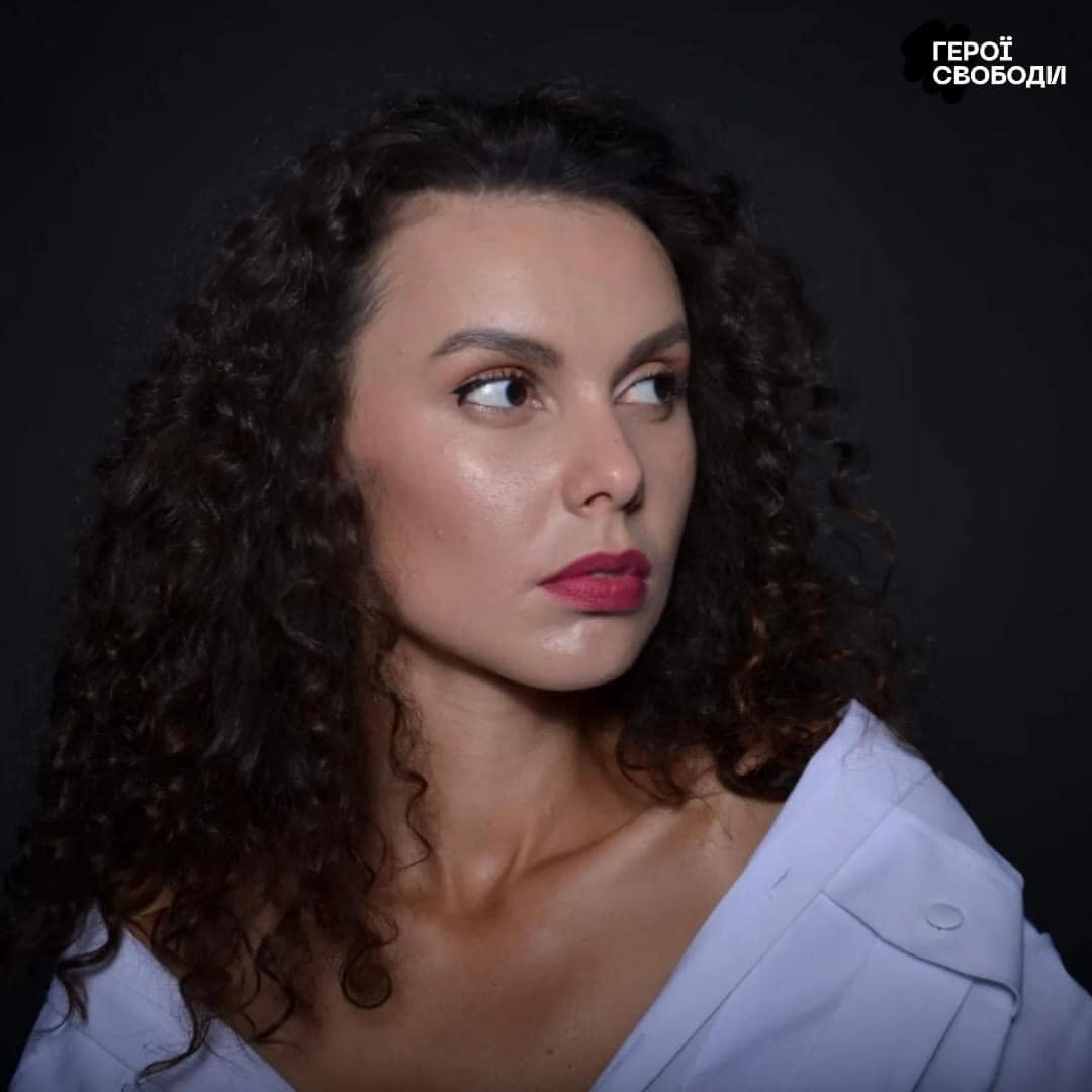 Дивіться потужні фото Христини, яка проміняла модельну кар'єру на військову службу