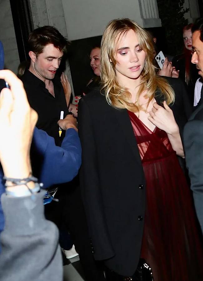 Звезда сериала "Сумерки" Роберт Паттинсон станет отцом: живот уже не спрятать