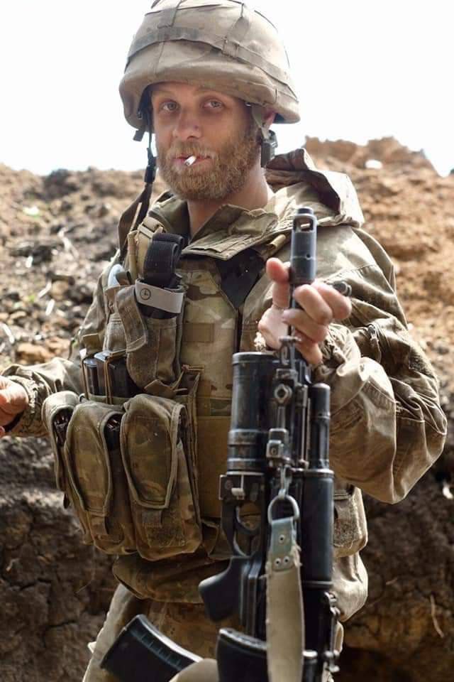 Українці просять присвоїти звання Героя України посмертно Павлу Романенку: як підписати петицію