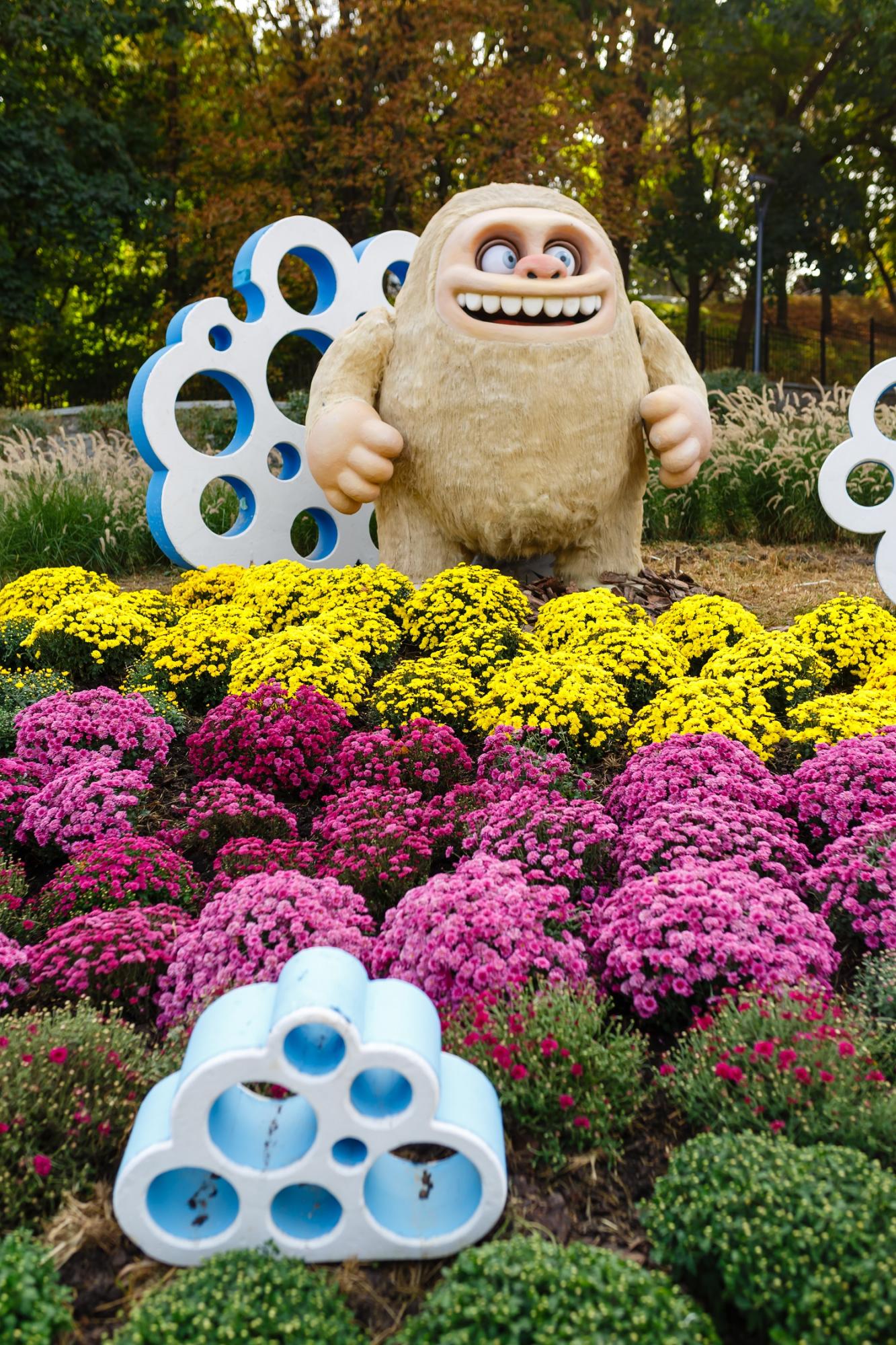 У Києві відкрилася виставка хризантем для дітей і дорослих: вражаючі фото