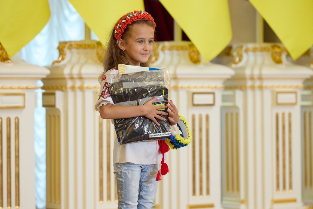 В Мариинском дворце наградили детей-спасателей, которые приближают победу: подвиги юных героев