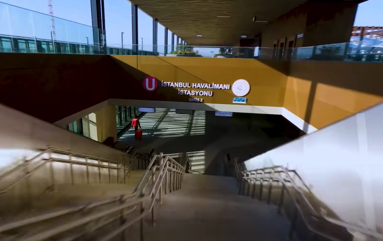 24 хвилини з центру міста. До головного аеропорту Стамбула провели швидкісне метро