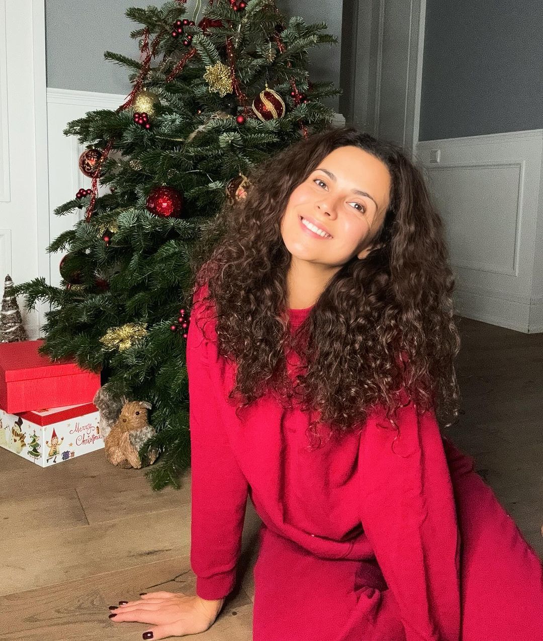 "Мира на земле и в сердце". Осадчая, Ребрик и другие звезды трогательно поздравили украинцев с Рождеством