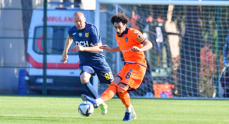 Український футбол на паузі. "Усе для фронту, все для перемоги" та клята невідомість