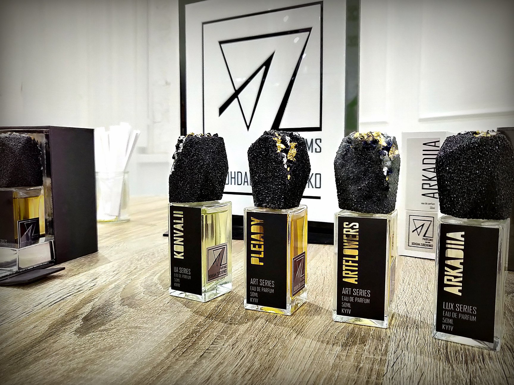 15 ярких и освежающих парфюмов от украинских брендов: топ ароматы на весну