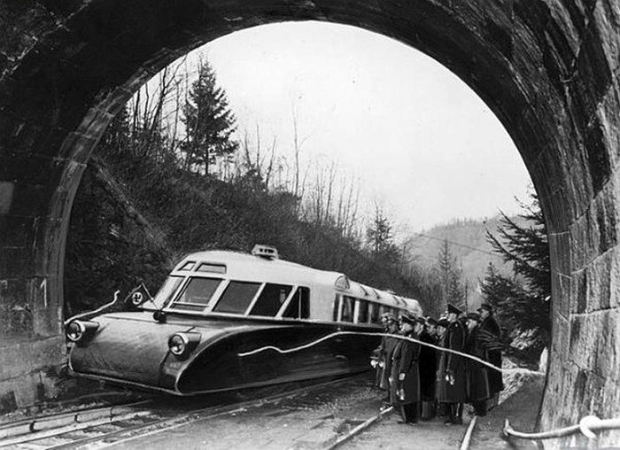Залізничний експрес наших прадідів: як виглядала "Люксторпеда" - гібрид автобуса і лімузина (відео)