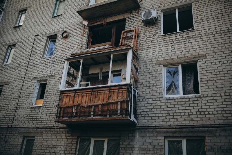 "Россияне носили белье ВСУ, а, убегая, снимали форму". Репортаж из освобожденного Лимана