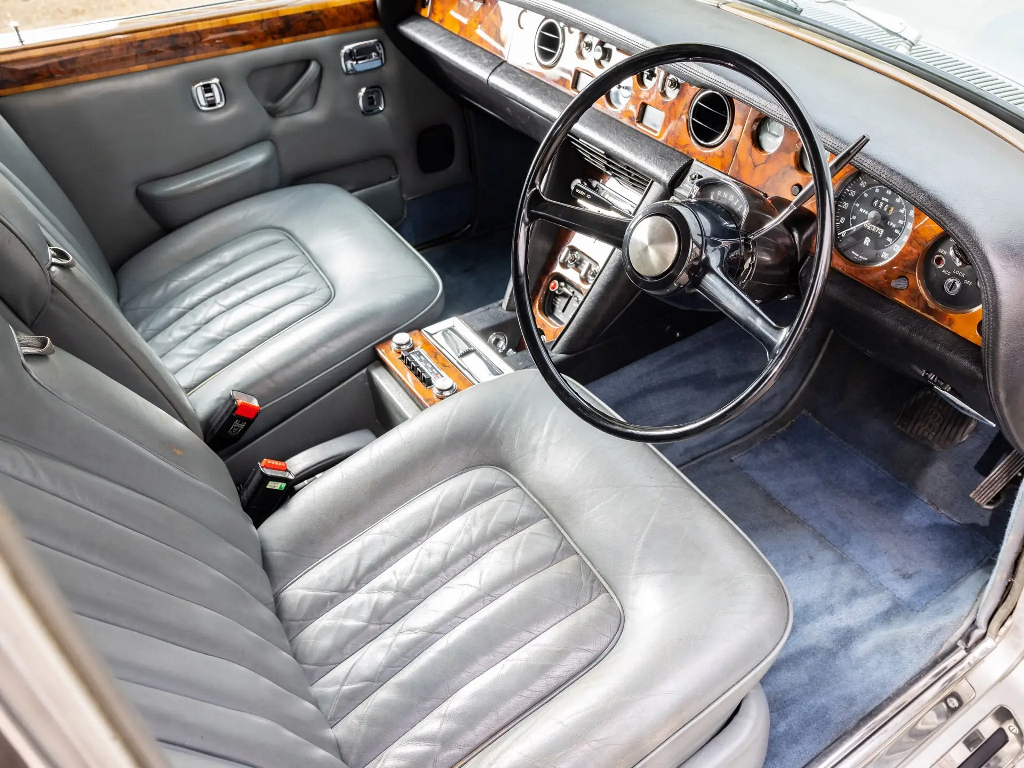 "Не міг залишатися осторонь": хто купив Rolls-Royce Андрія Данилка, який належав Фредді Мерк'юрі