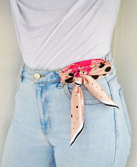 Хустка - хіт сезону! Як носити цей стильний аксесуар: яскраві приклади з фото