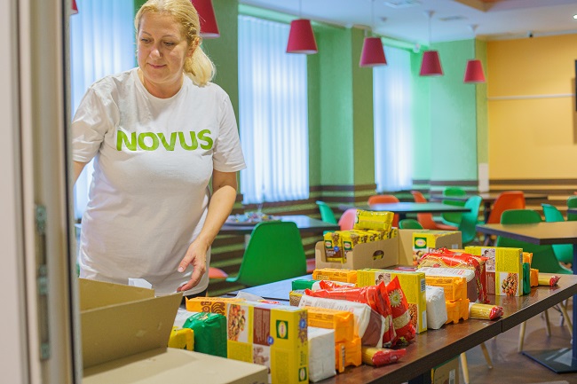 Более 300 000 продуктовых наборов для украинцев от NOVUS