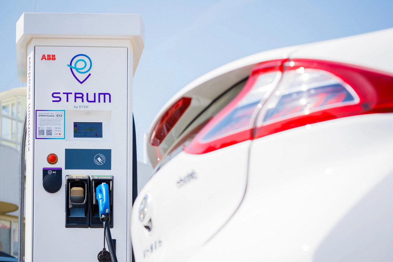 В Україні вперше розкрита інформація про кількість зарядних станцій для електромобілів