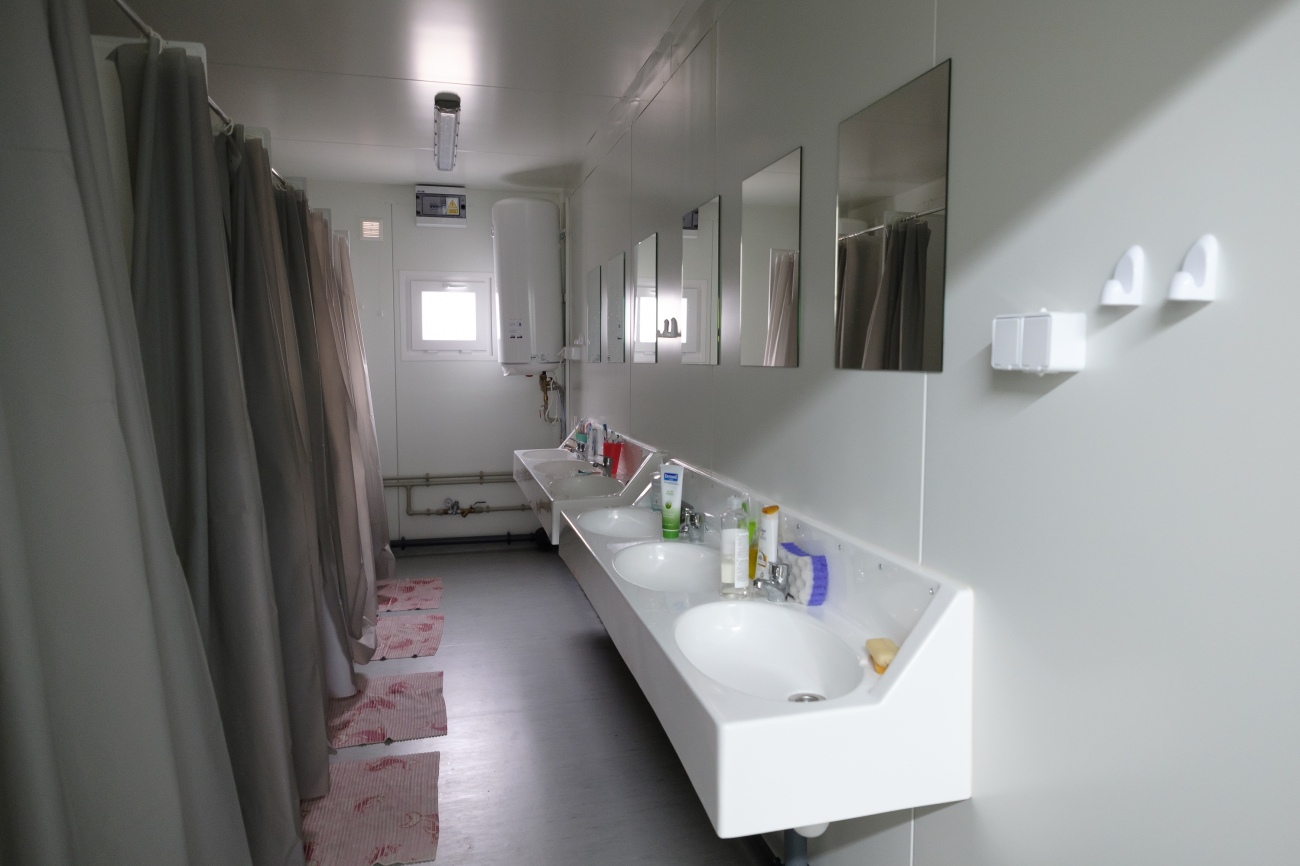 Будинок до перемоги. Як працює модульне містечко Ірпеня та про що мріють його мешканці