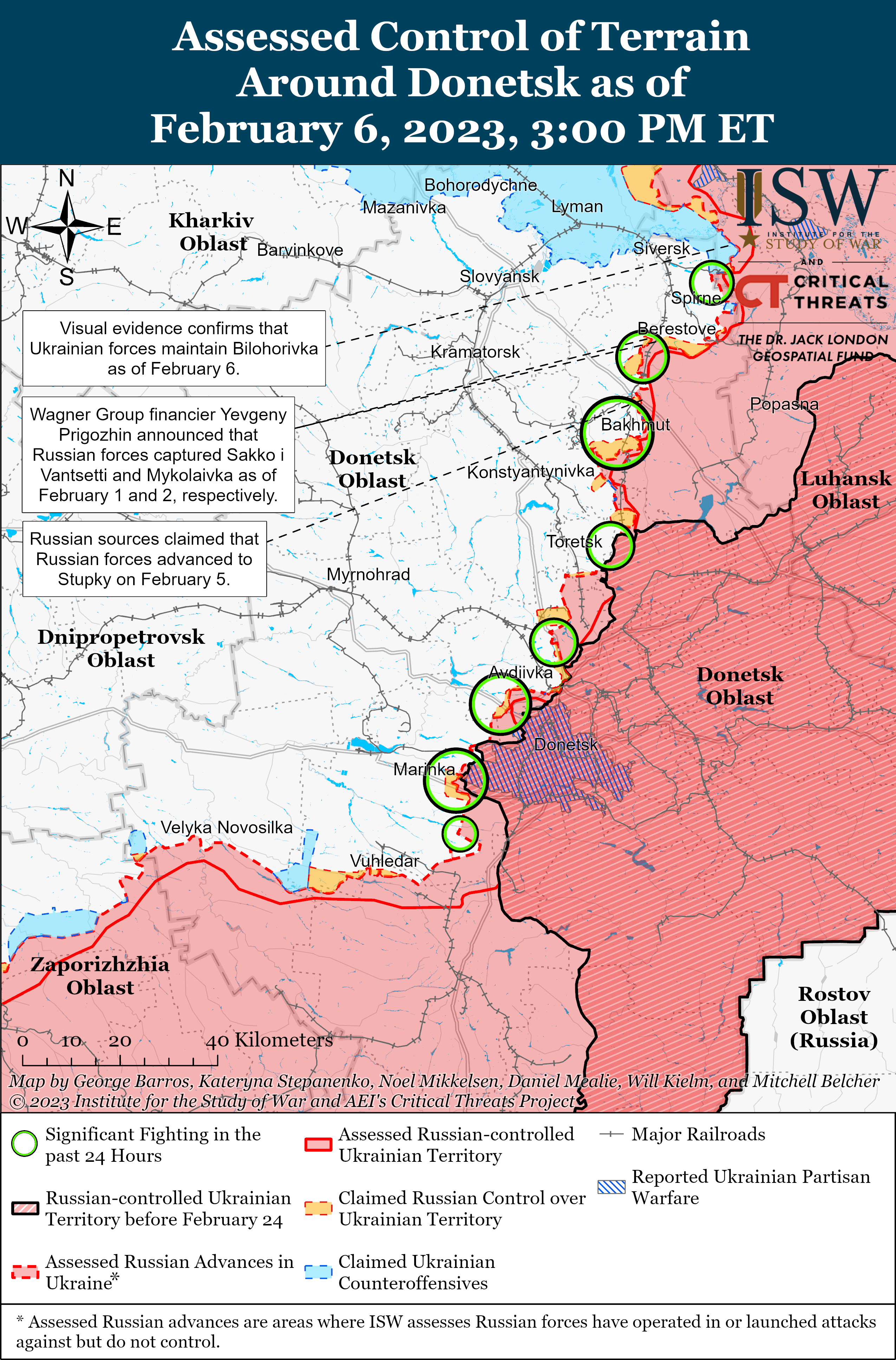 Оккупанты хотят лишить Бахмут снабжения, ВСУ разбили врага у Угледара: карты боев