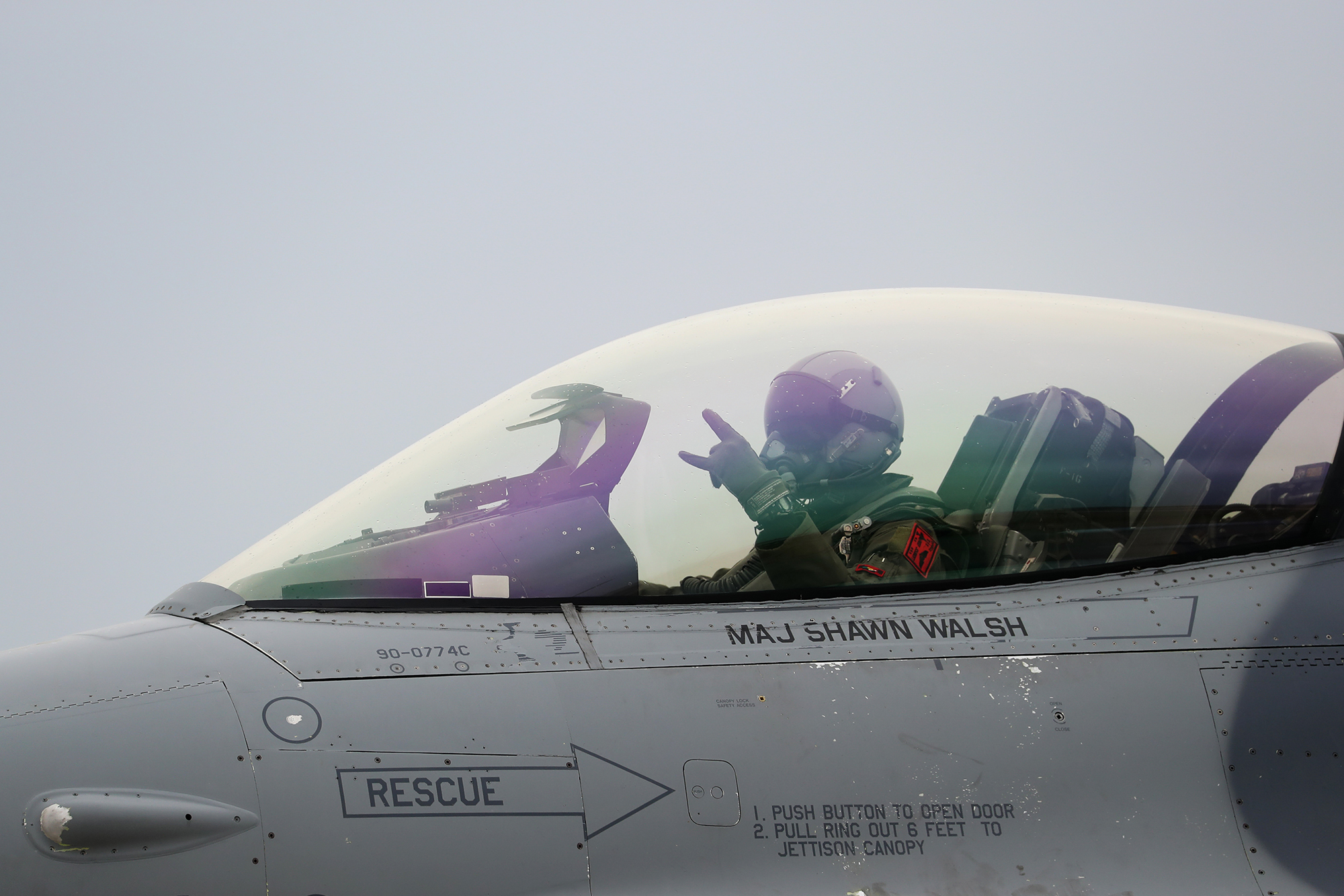 Почему Украине нужны самолеты F-16: ответ командующего Воздушными силами