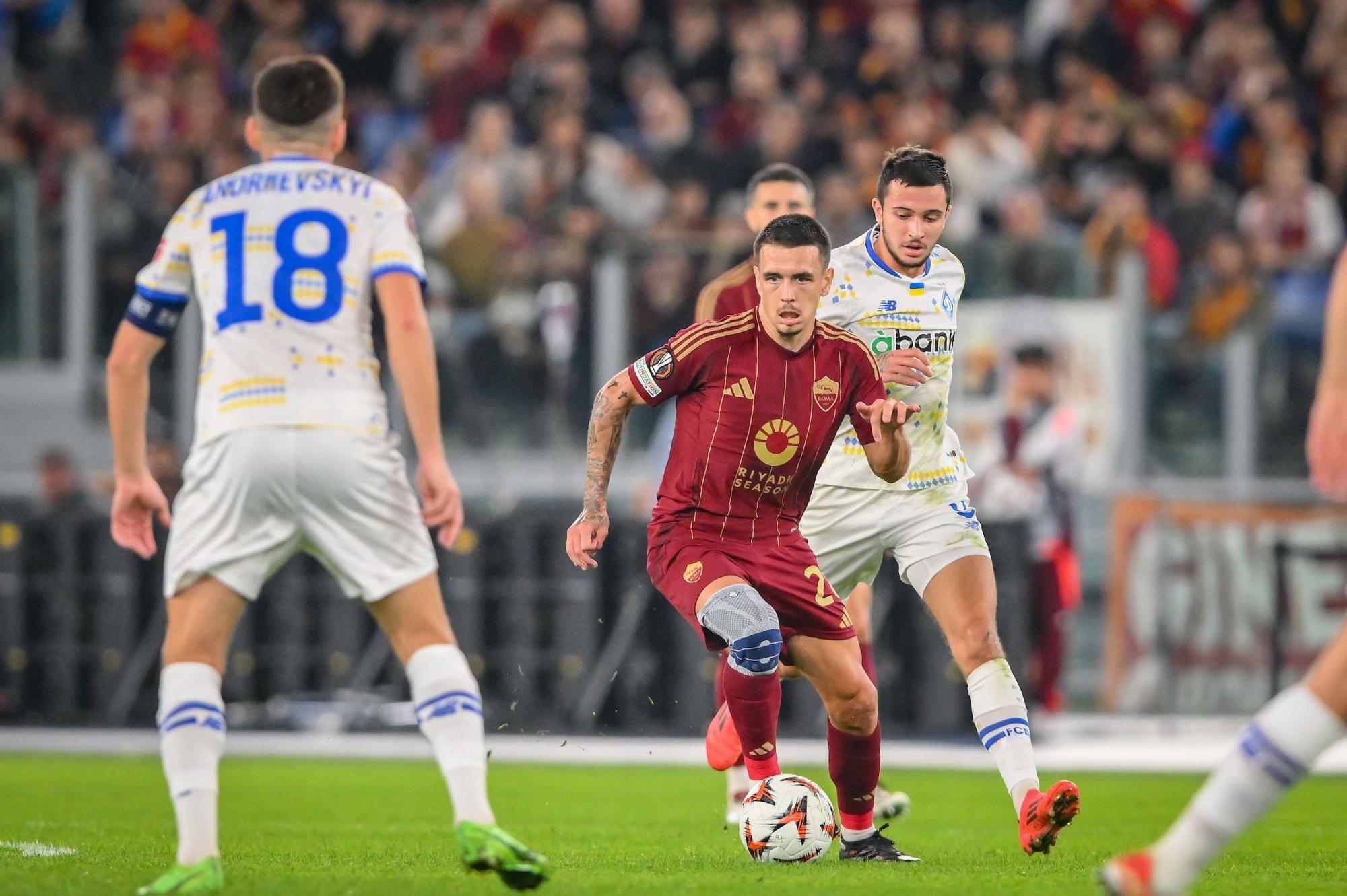 "Динамо" проиграло "Роме" в Лиге Европы с голом Довбика