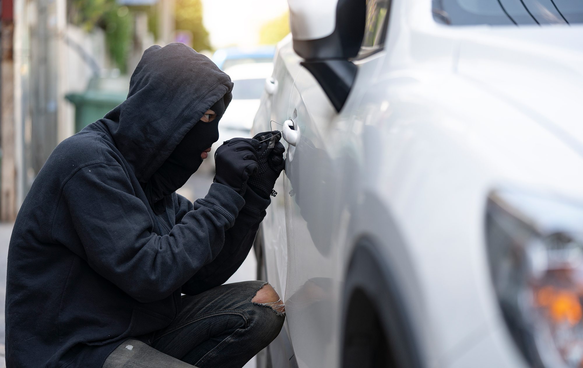 Почему без причины срабатывает сигнализация в авто: выявляем и ликвидируем проблему