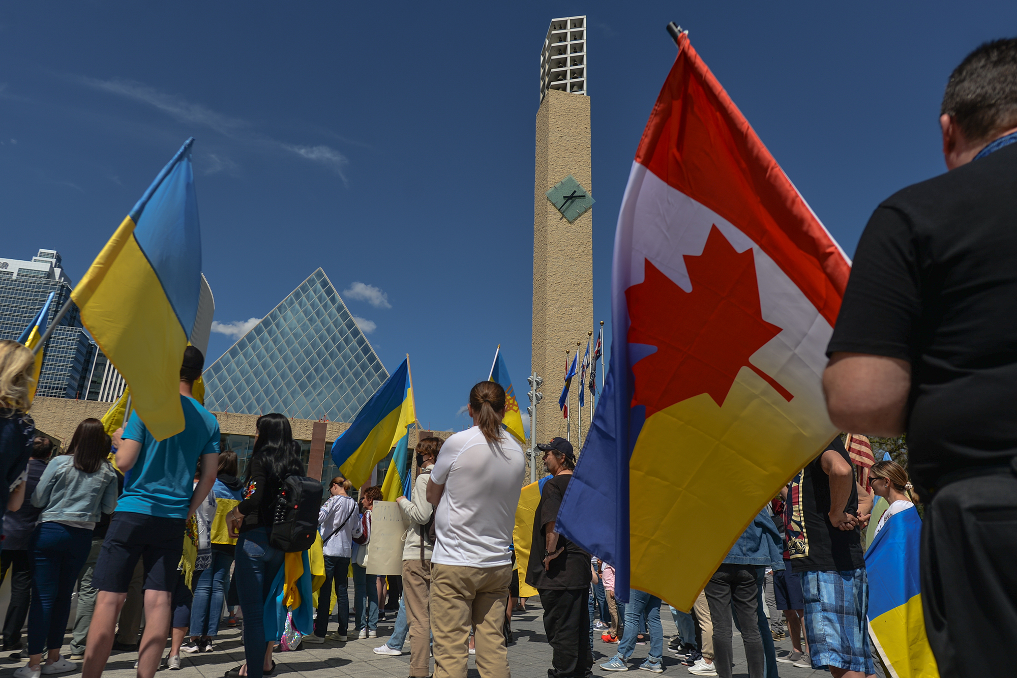 "В Торонто был разочарован". Сколько стоит переезд в Канаду с семьей