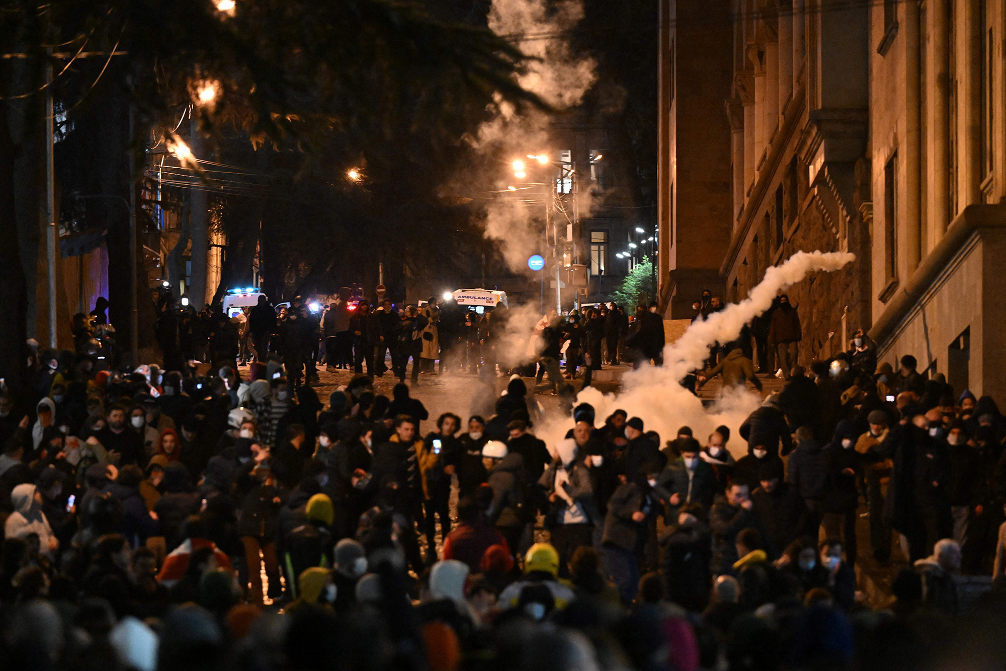 Грузия протестует. Почему курс на ЕС и НАТО под угрозой и дойдет ли до смены власти