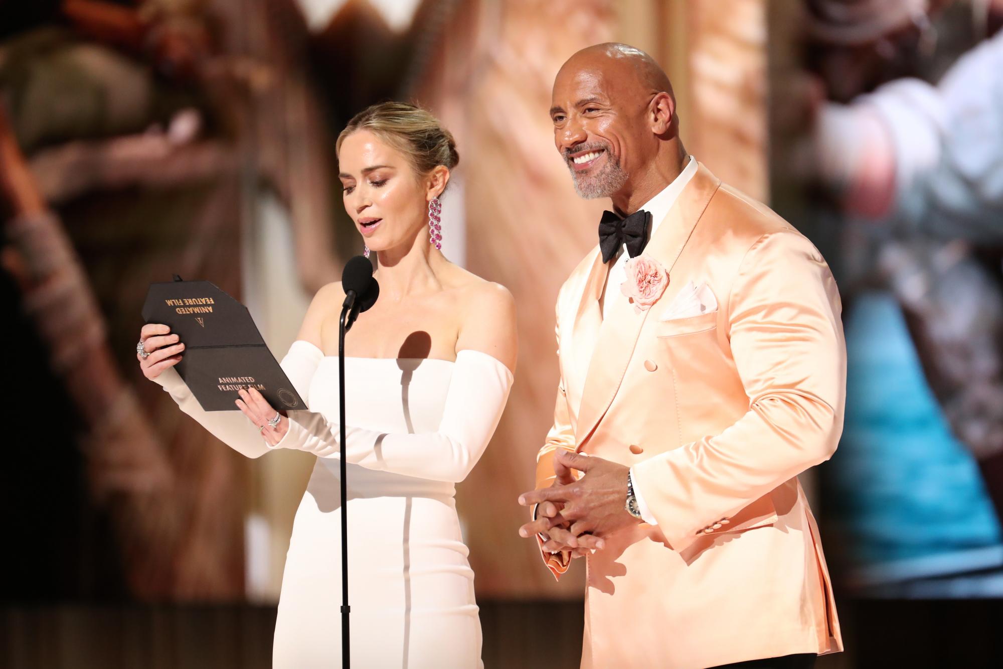 Українські наряди в одному ряду з Dior і Louis Vuitton. Кращі образи червоної доріжки Оскара 2023