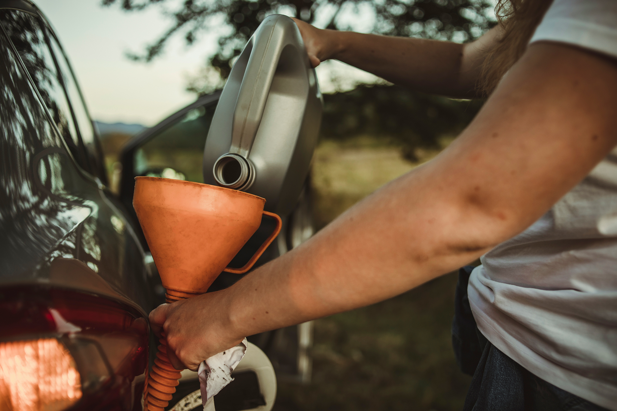 Что делать, если заправился бензином вместо дизеля: ключевые советы