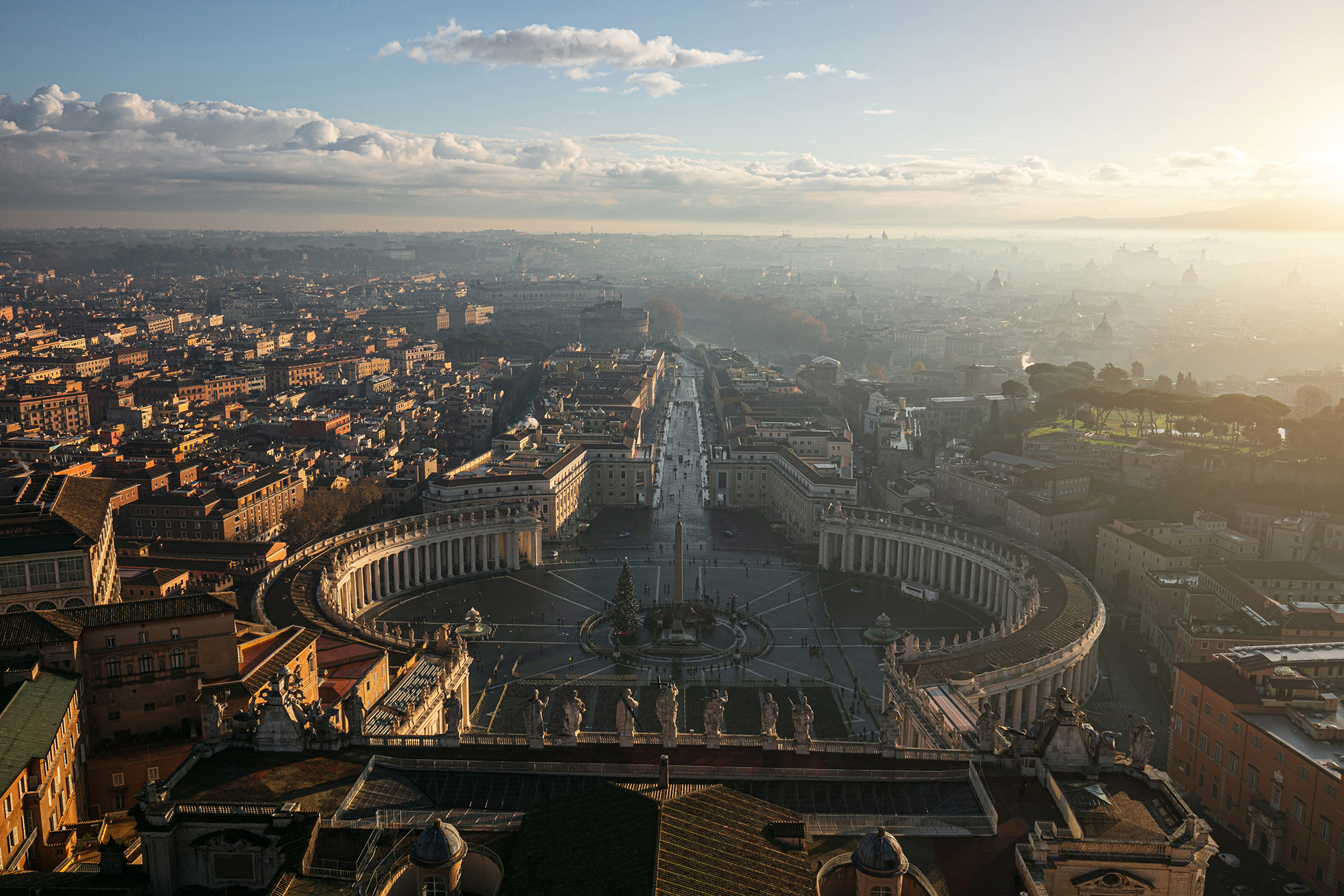 А вы знали, в какой стране меньше всего жителей? 850 человек и очень близко к Украине