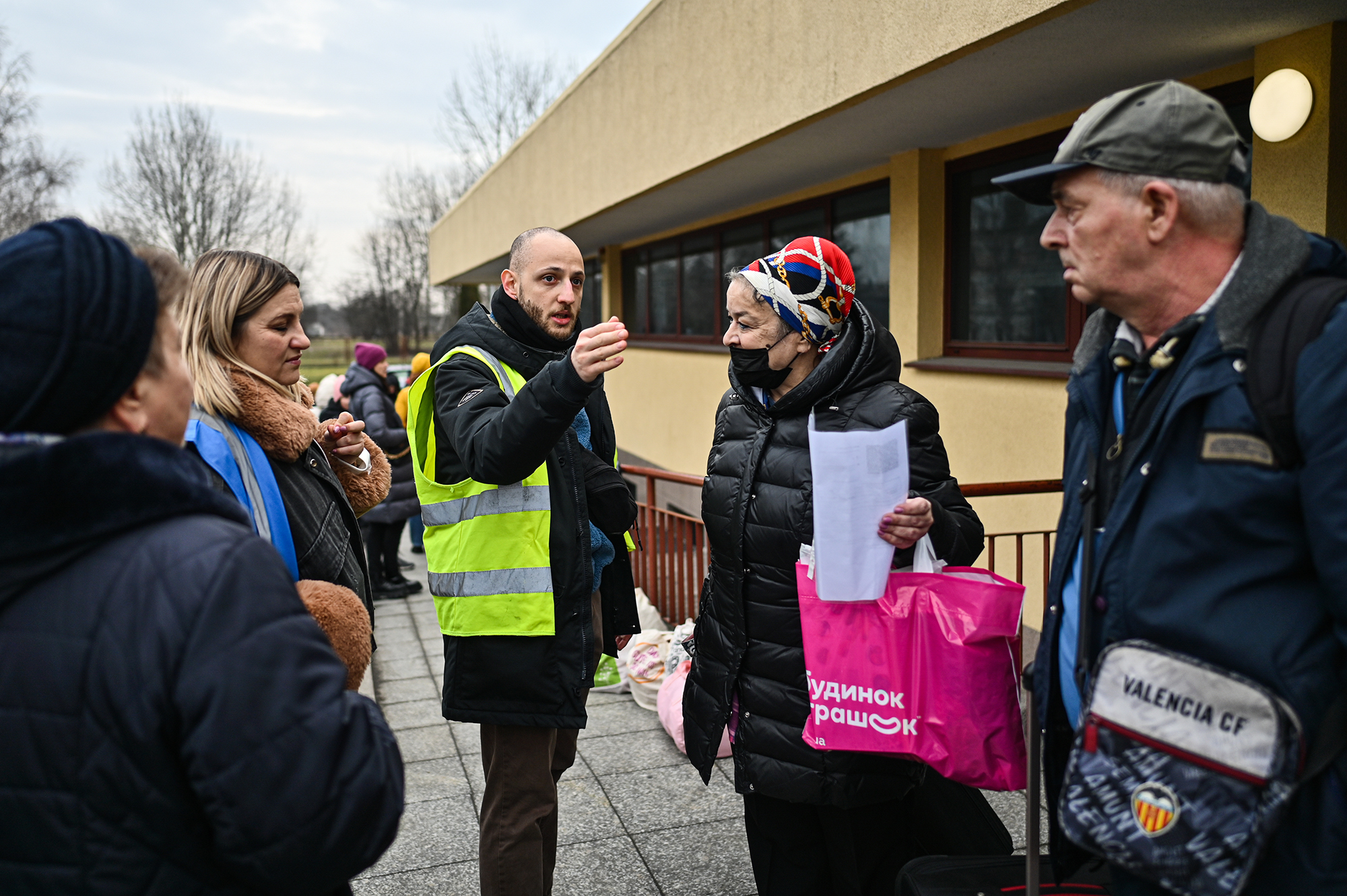 Новые правила проживания украинцев в Польше: будут ли выселять беженцев