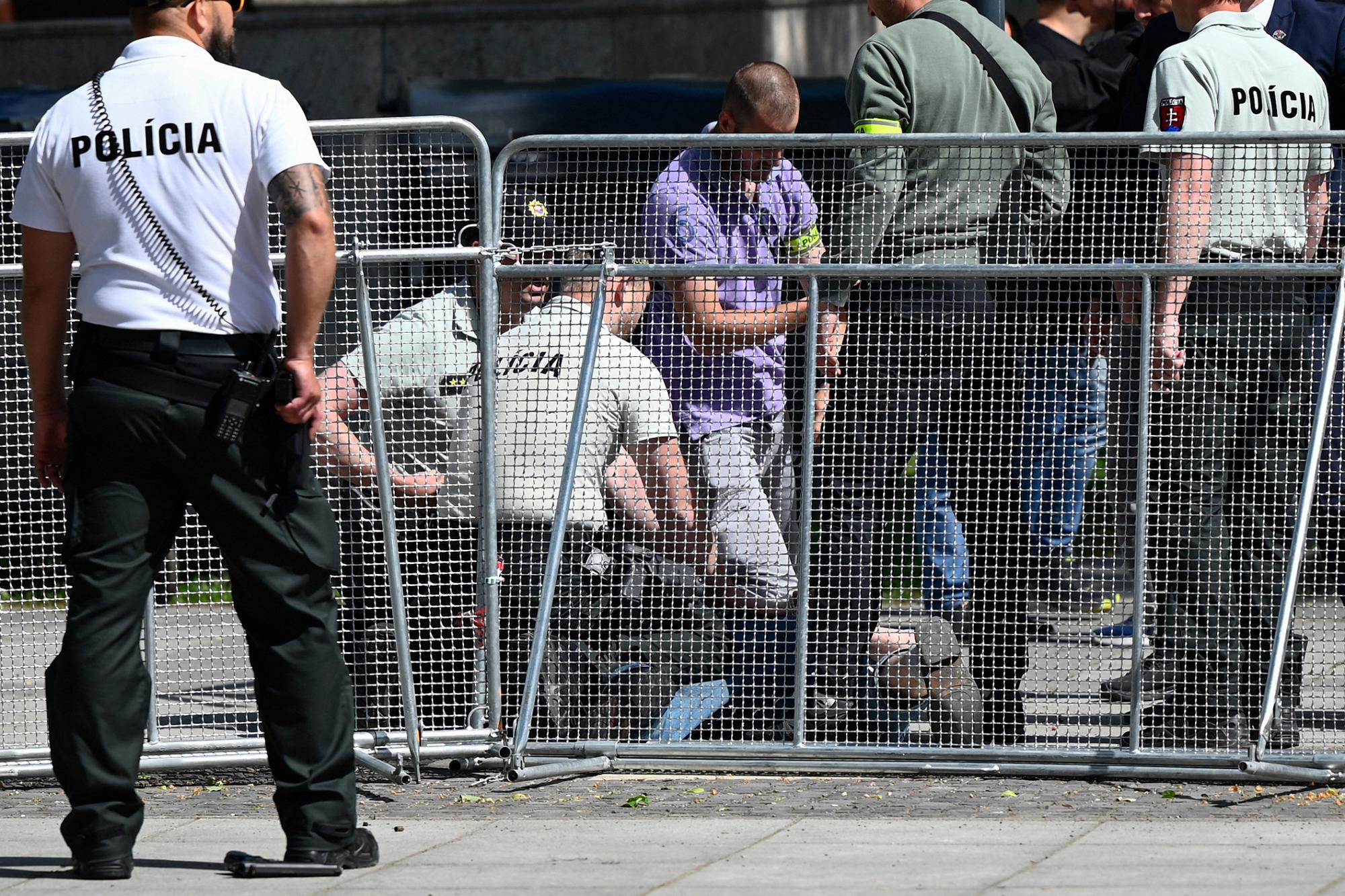 Покушение на Фицо. В каком состоянии премьер Словакии и что известно о мотивах