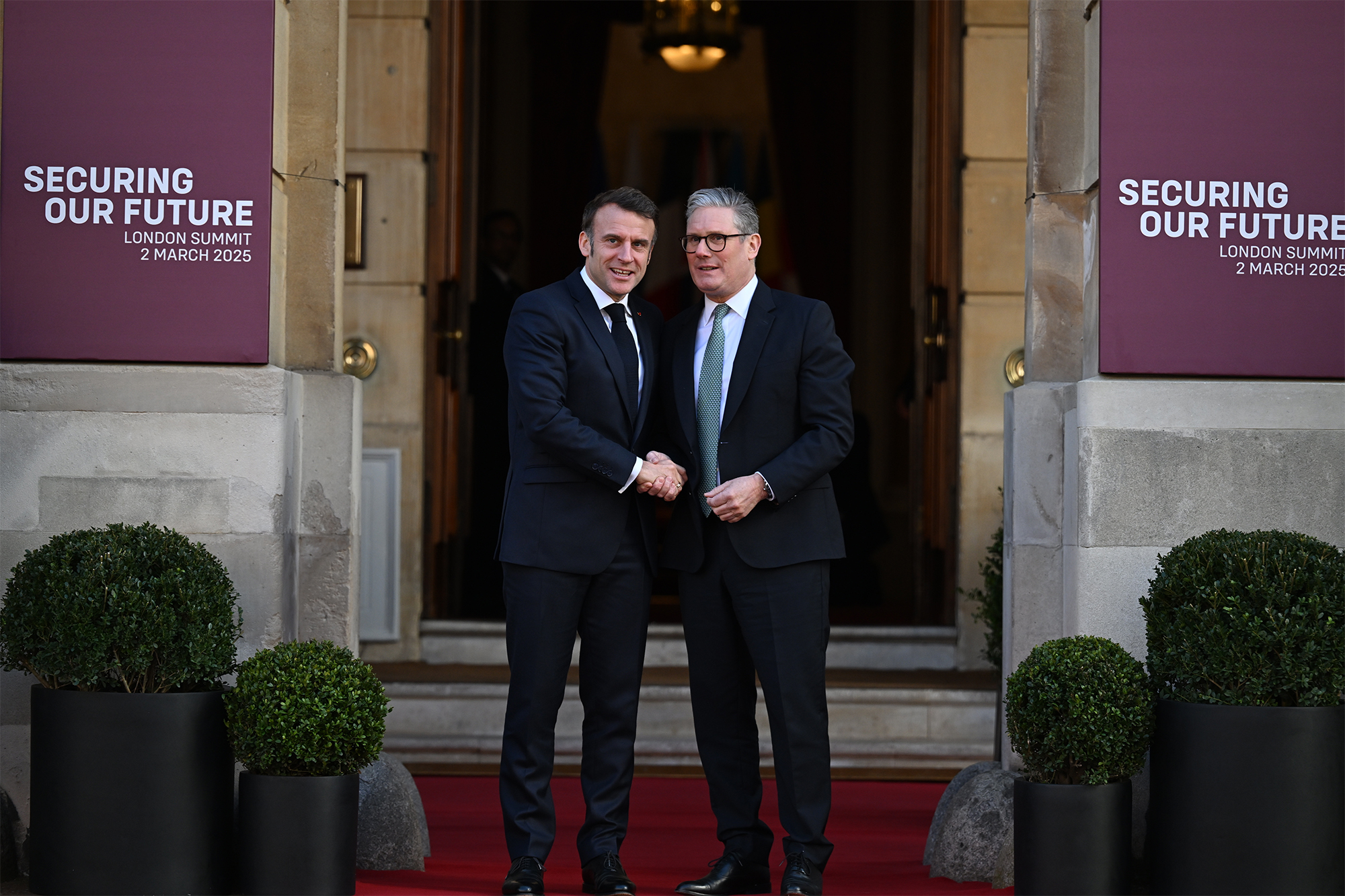 Живой щит. Смогут ли европейские миротворцы гарантировать безопасность в Украине