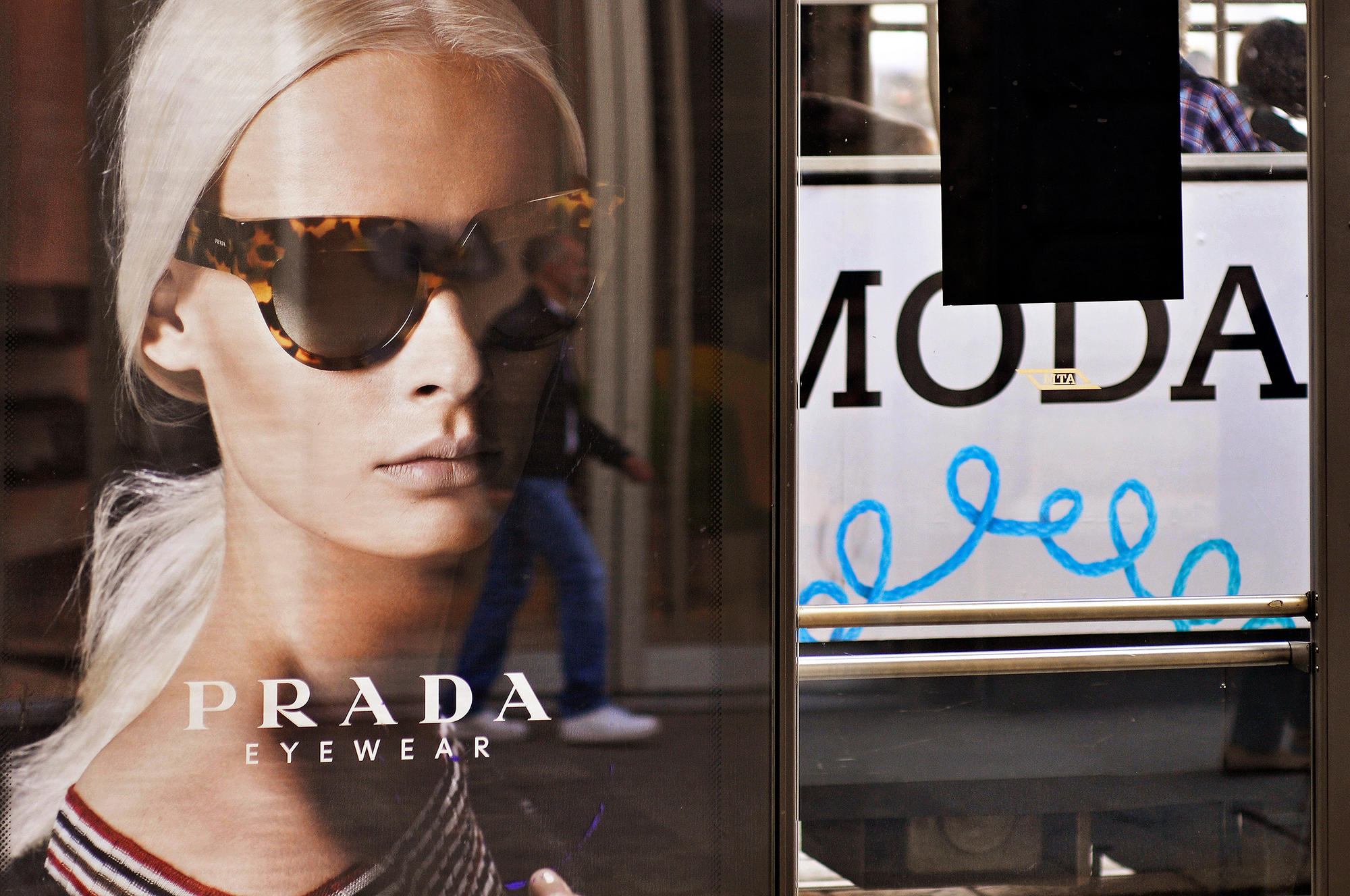 Как отличить оригинальные дизайнерские очки от подделки. 6 подсказок от экспертов