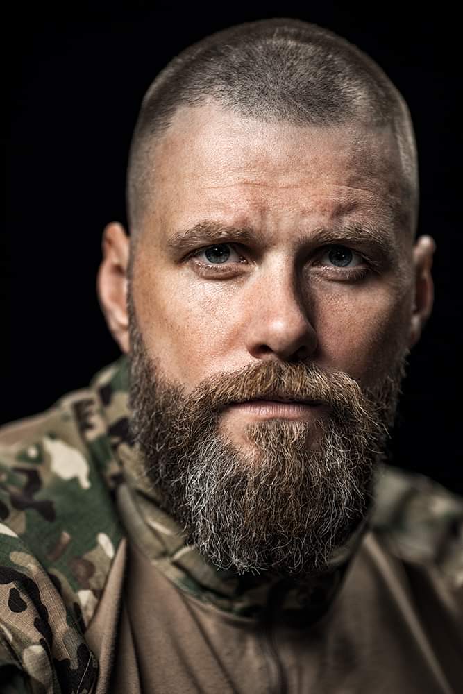 Актор-воїн Володимир Ращук: Війна - це реальне життя, а не кіно, тому воювати будуть всі