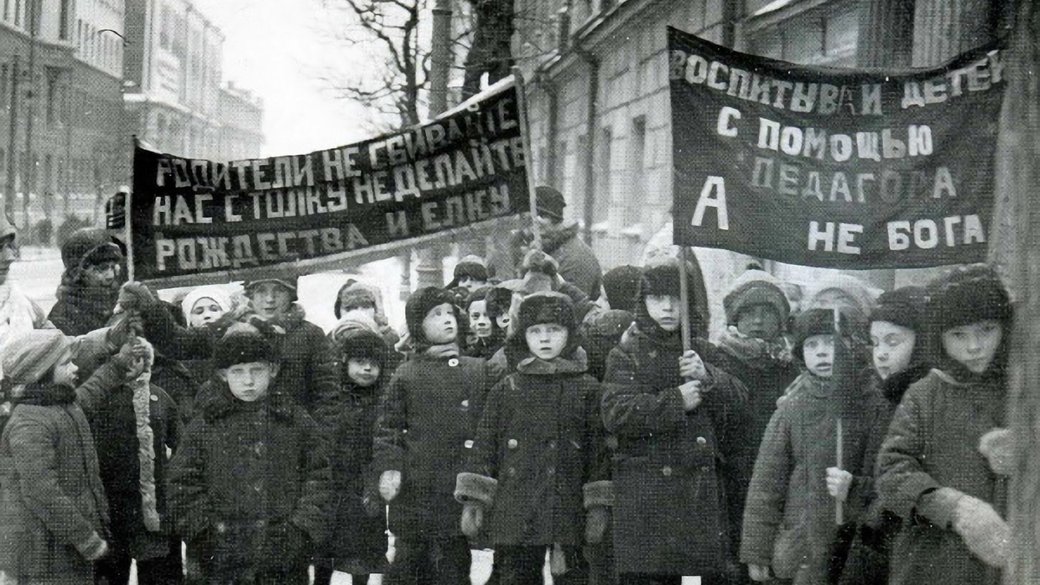 Не викликайте Діда Мороза зі Снігуронькою: чому ці персонажі - радянське зло?