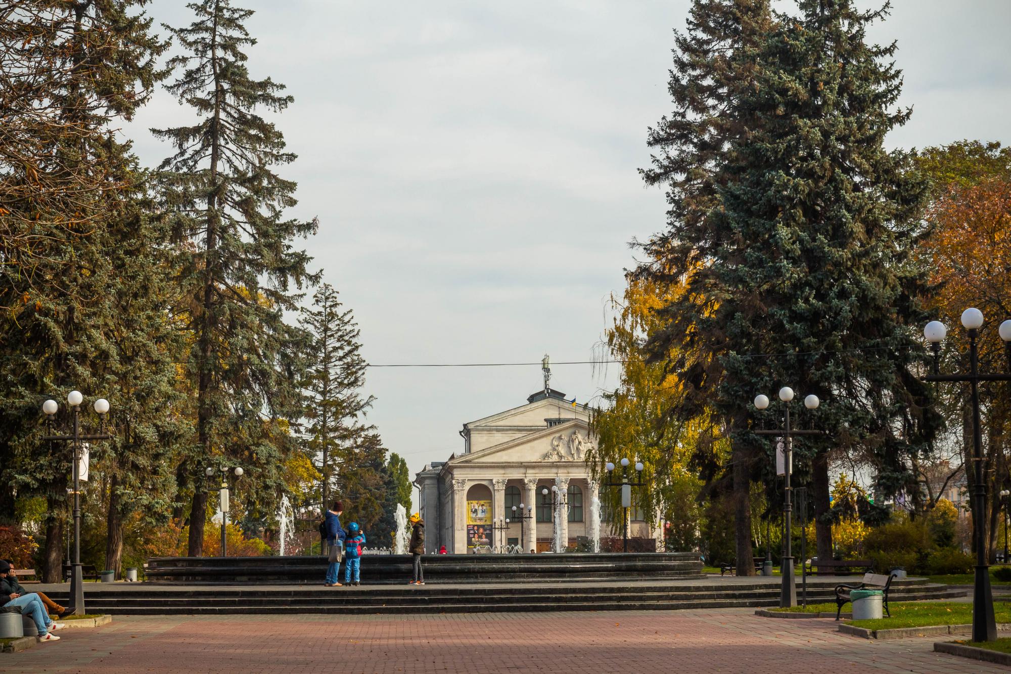 Магія осіннього Чернігова. Найкращі локації для знайомства з містом
